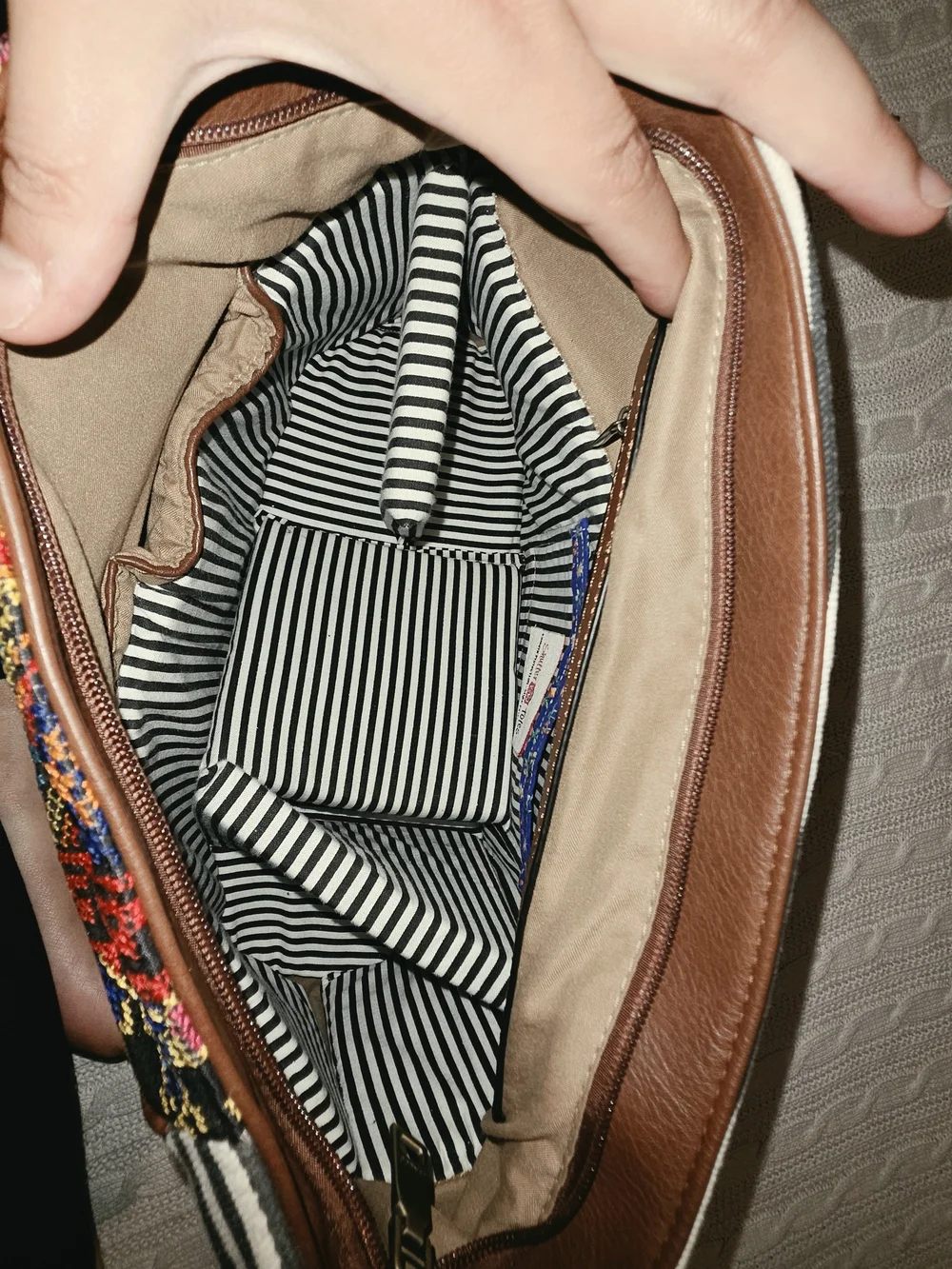Jen & Co Brown Leather Braided Handle Striped Embroidered Padded Camera Bag Boho